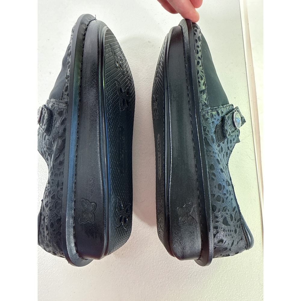 Alegria by PG Lite Black Textured Leather Slip On Clogs Butterfly Button Shoe 11 - Picture 3 of 12